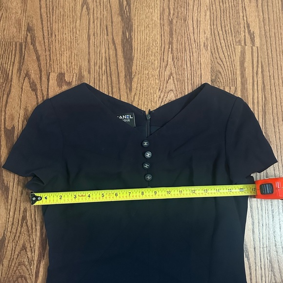 🔥VINTAGE CHANEL: Designer Navy “CC" Button Dress - Picture 11 of 14